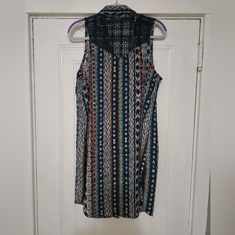 Xhilaration Multicolor Patterned Tunic - Picture 2 of 3